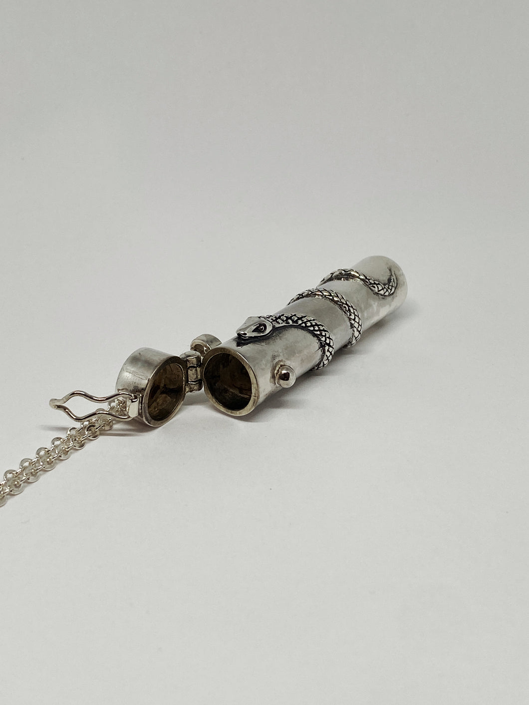 Snake Cigar Holder Pendant