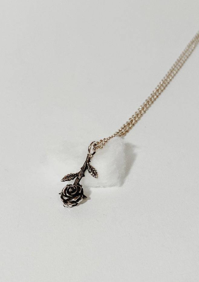 Rose Pendant (With Chain)