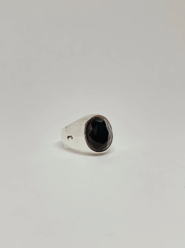 Faceted Oval Onix Ring