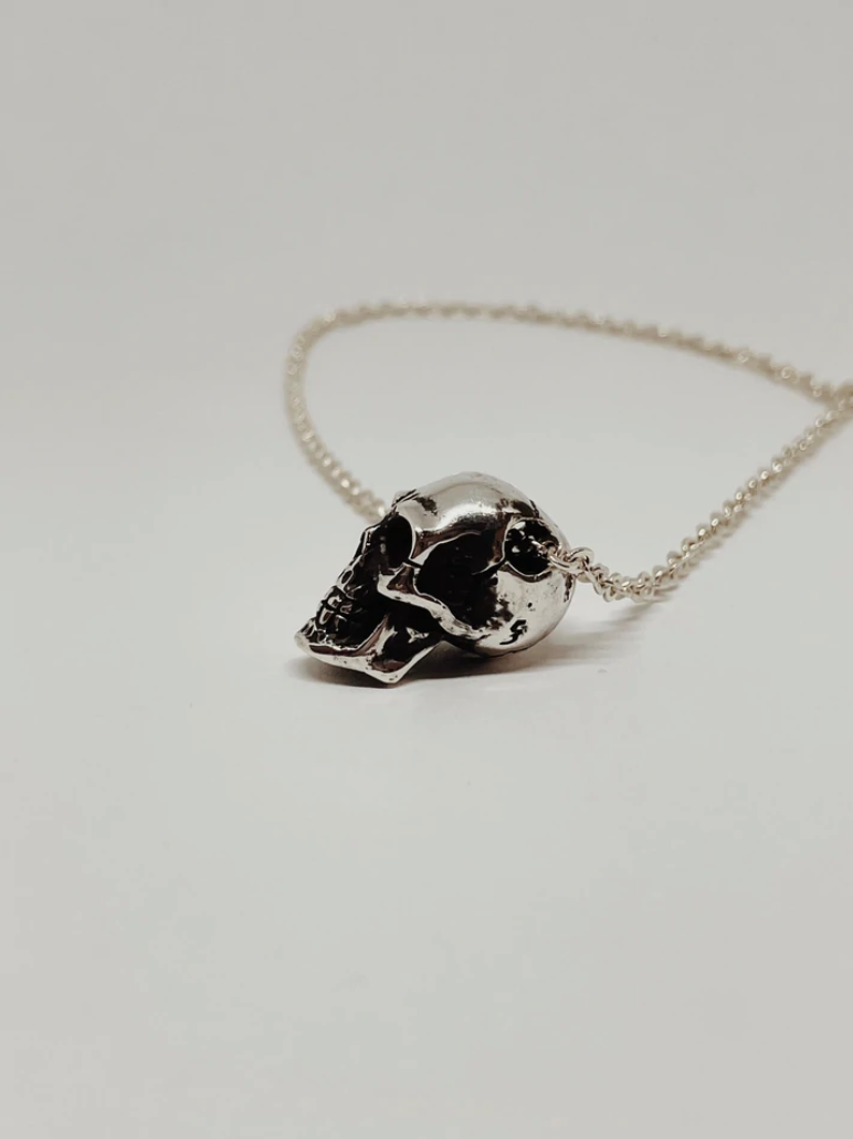 CRUZADA Skull Pendant (With Chain)