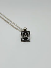 Bee Mini Pendant (With Chain)