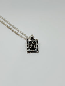 Bee Mini Pendant (With Chain)