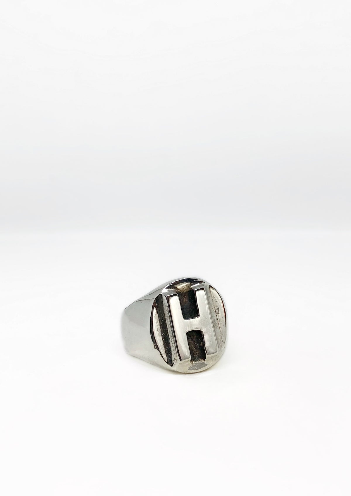 &quot;H&quot; Letter Ring