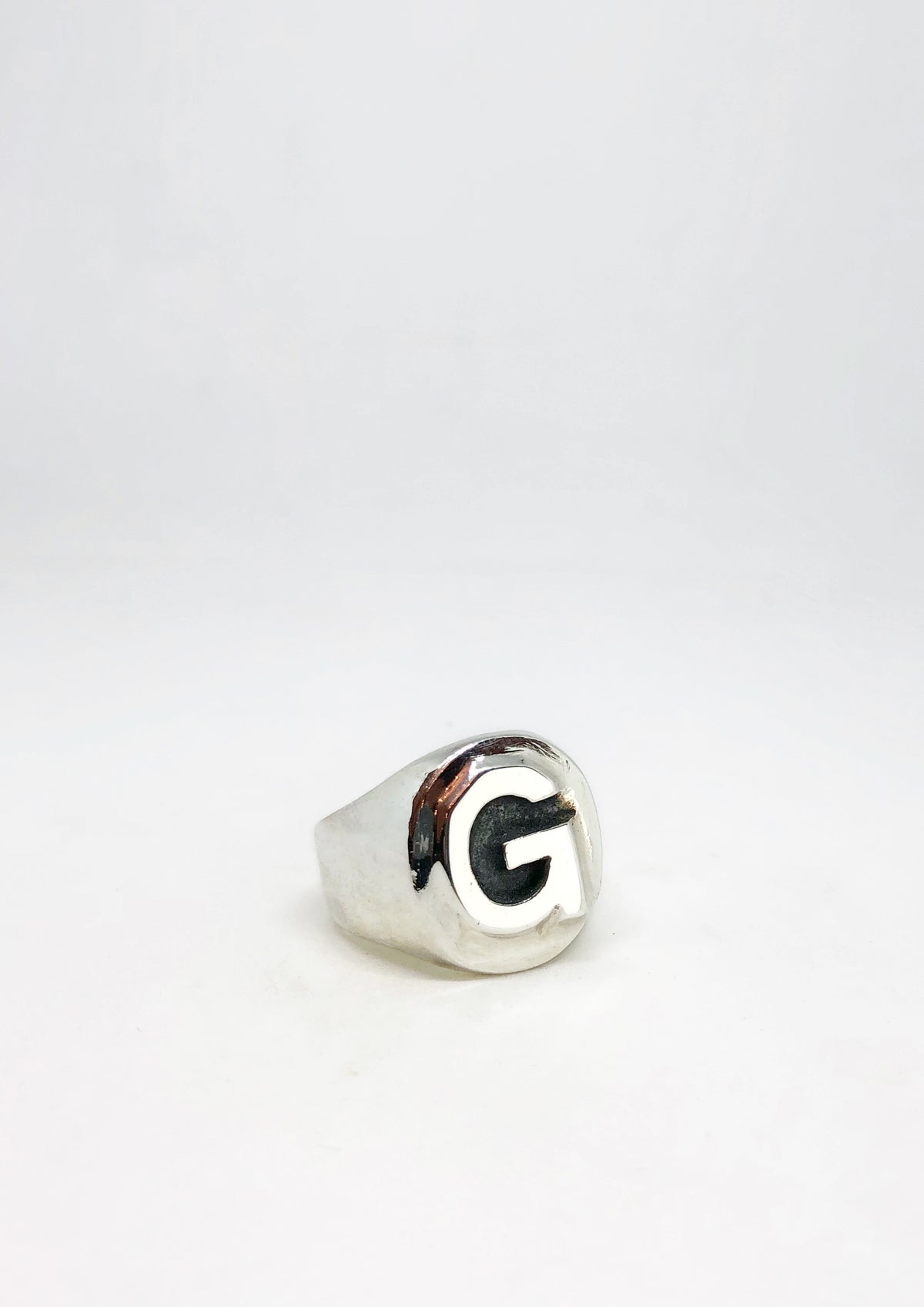 &quot;G&quot; Letter Ring
